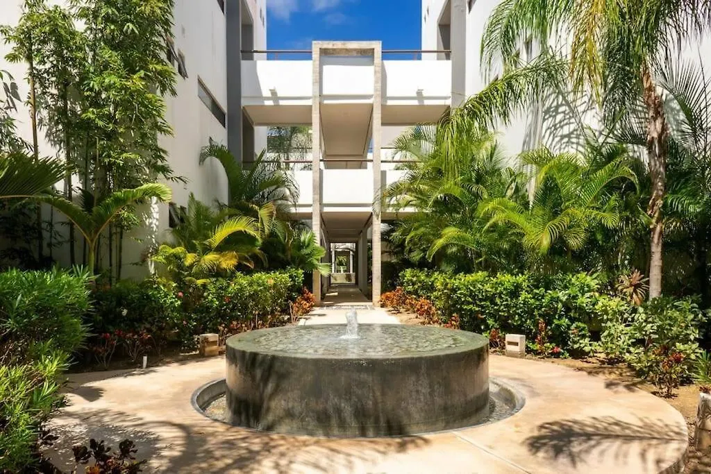 Luxury Apartment With M Benz And & Driver Included Akumal