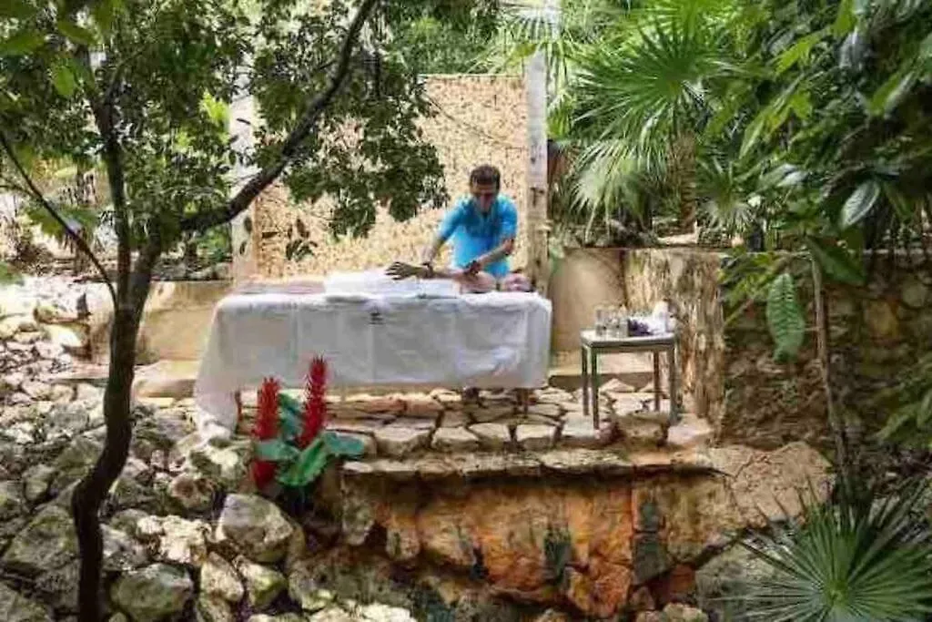 Luxury Apartment With M Benz And & Driver Included Akumal Mexico